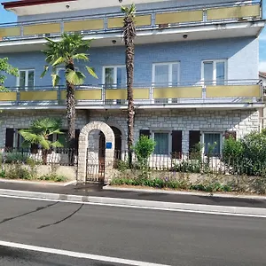 3* Gostinjska kuća & Soba Skarica